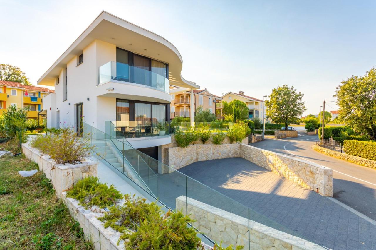 Villa Piano Vantacici Luaran gambar