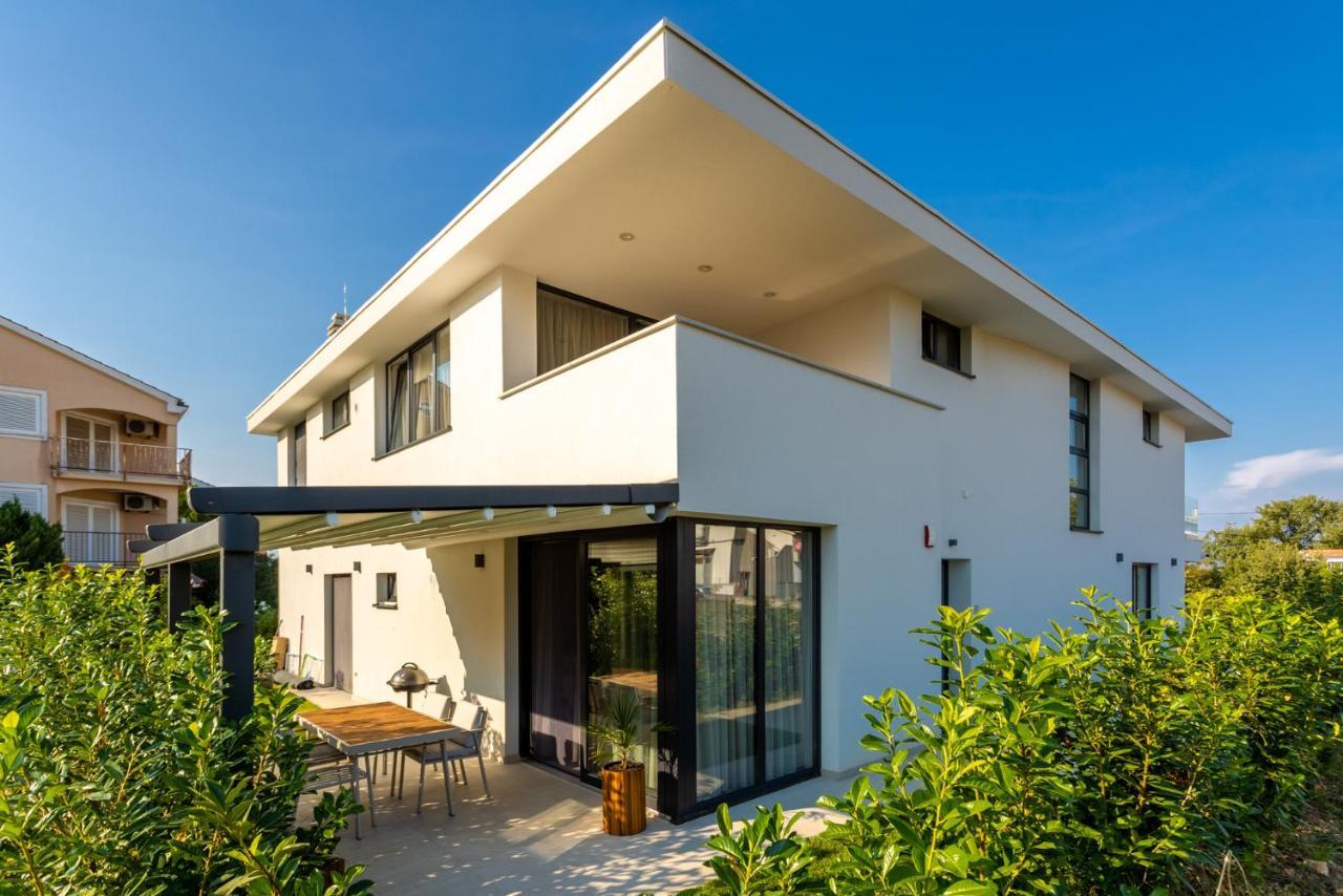 Villa Piano Vantacici Luaran gambar